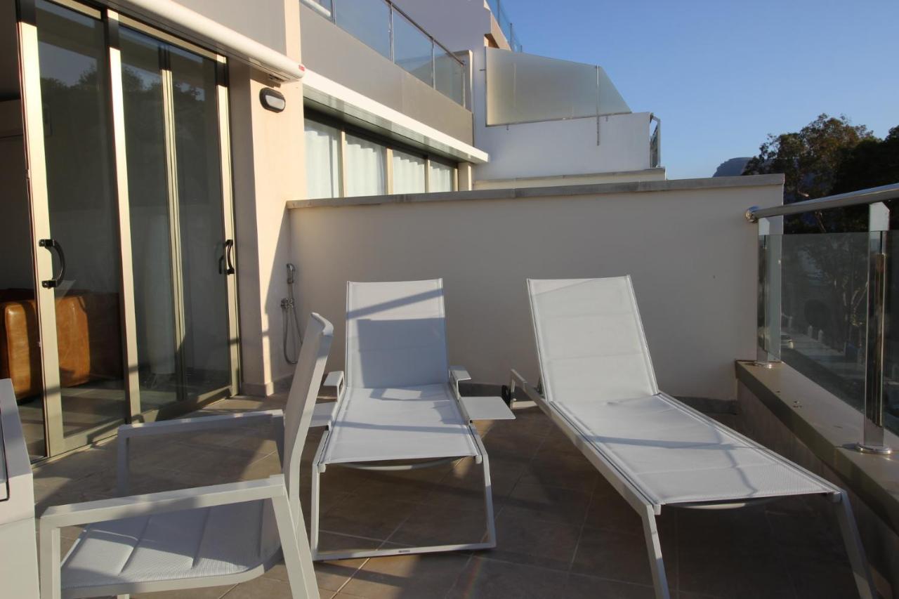 Sun, Sea And Rocks Apartment Puerto De Mogan Exterior photo